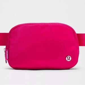 lululemon athletica pink fuchsia crossbody everywhere belt bag
